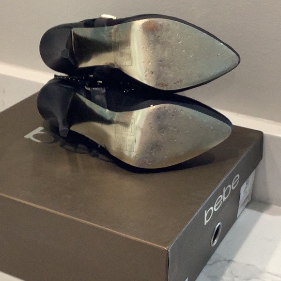 Bebe Chelsea beaded suede leather ankle boots Blk 7 - Picture 7 of 7